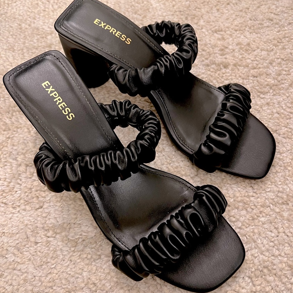 Express Double Banded Sandals Size 6.5
